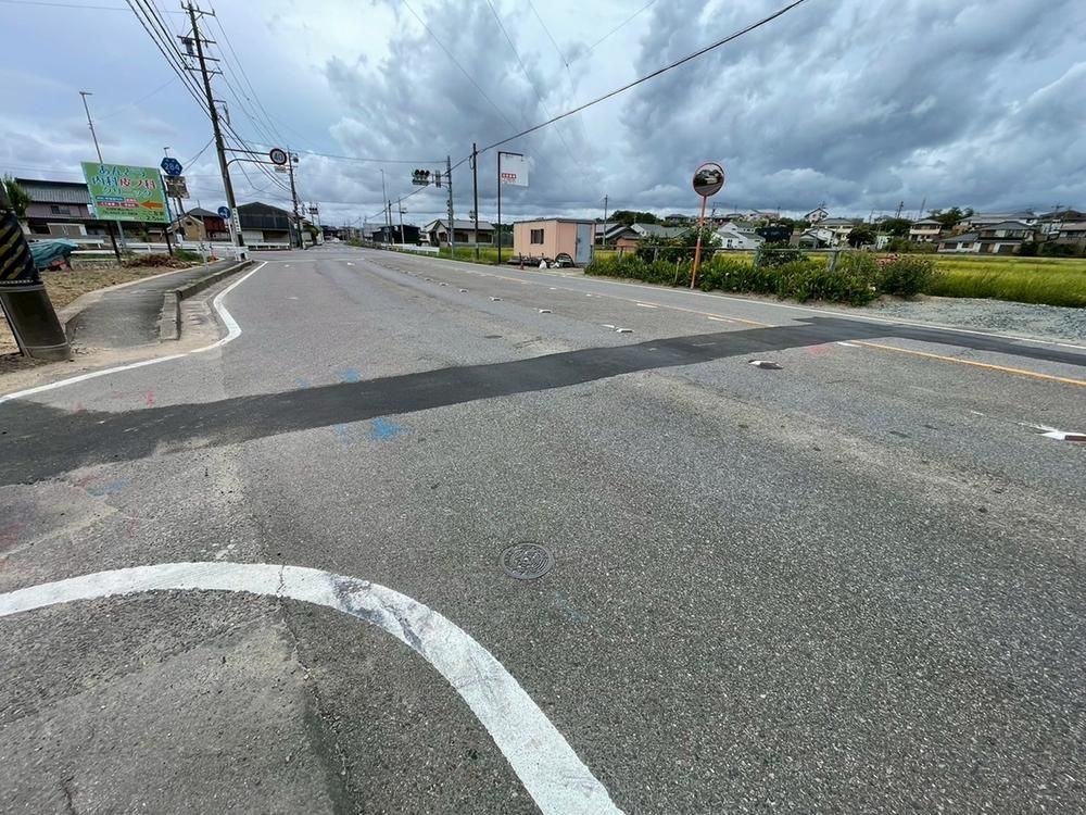 6LDK House on 114 Tsubo Corner Lot in Toyota City - Thumbnail 2