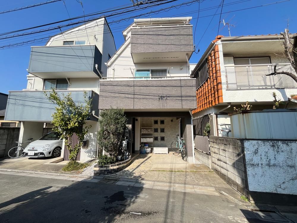 Spacious 1LDK+S House in Shibuya, Tokyo | 95.33m2 - Thumbnail 4