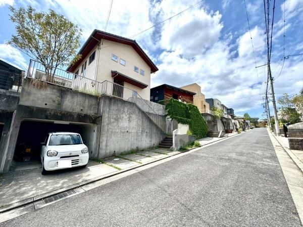 4LDK Used House in Kumatori, Osaka - 108.88 sqm, Solar Power - Thumbnail 2