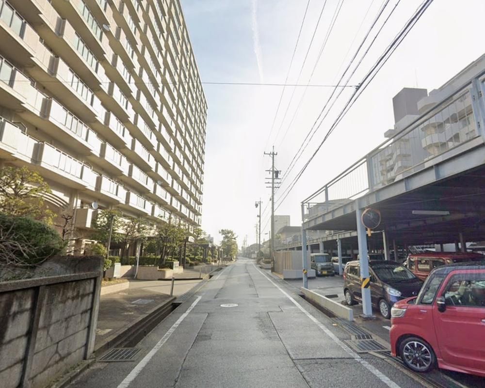 Neo Heights Shinrin Koen 2LDK Apartment in Owariasahi, Aichi - Image 1