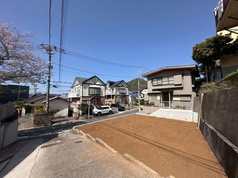 Land for Sale in Hayama with Ocean Views - 100.95 sqm - Thumbnail 3