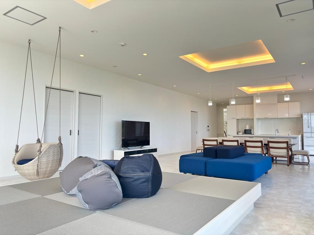 Ocean View 4LDK House in Onna, Okinawa - Thumbnail 3