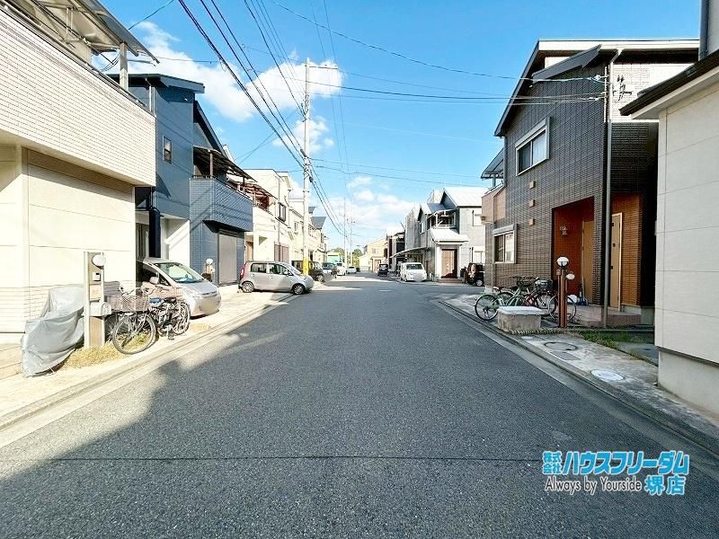 4LDK Family House for Sale in Sakai, Osaka - 1900万円 - Thumbnail 3