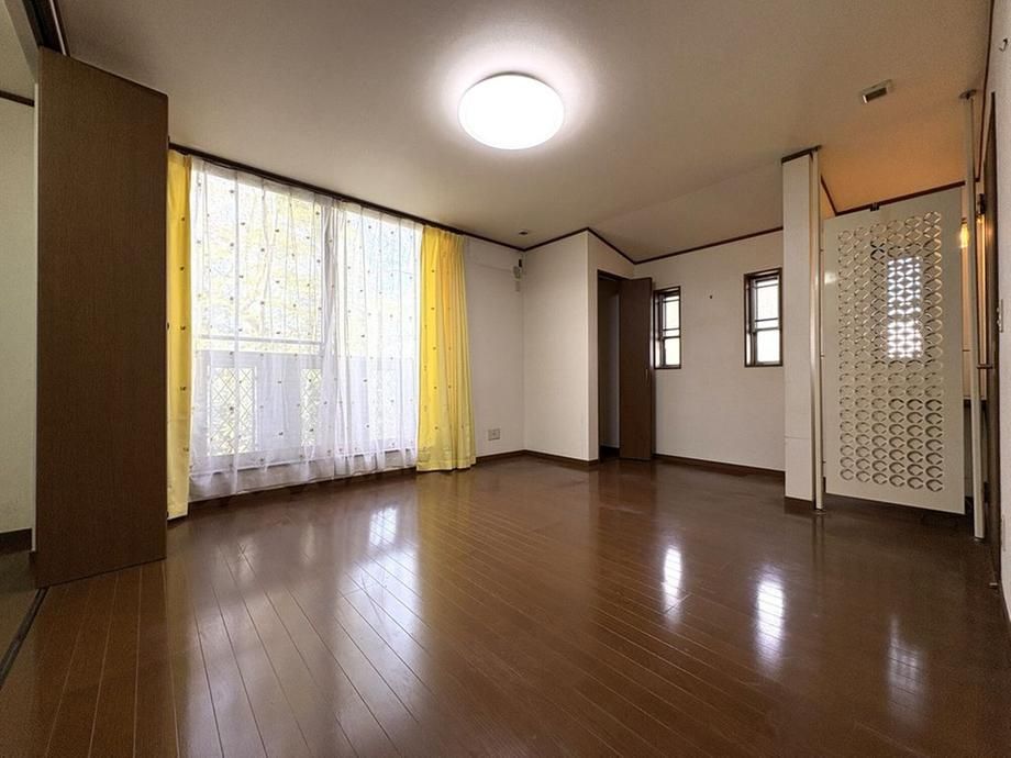 4LDK+S House for Sale in Higashi Nakayama, Funabashi - Thumbnail 2