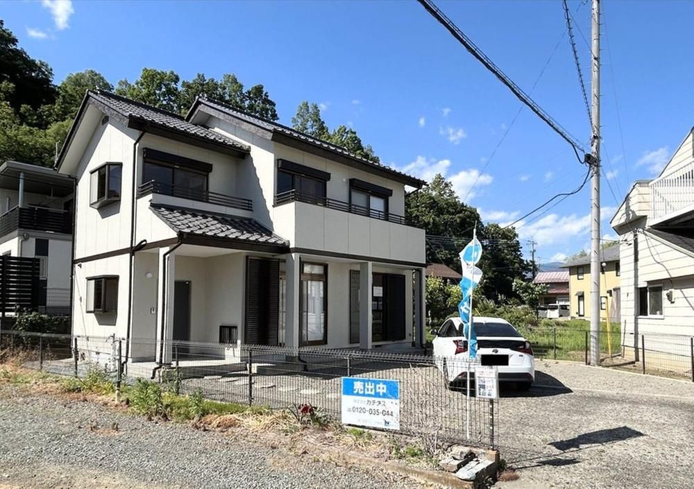 Renovated 4LDK House for Sale in Yamanashi City - Thumbnail 2