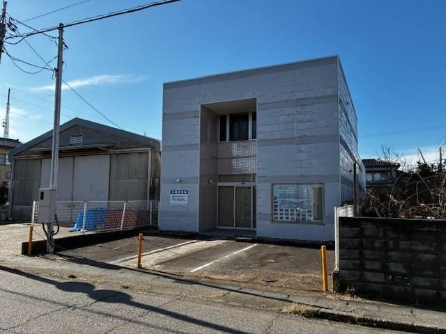 Used Steel-Framed House in Kanazawa City, Ishikawa - 226.81 sqm - Thumbnail 4