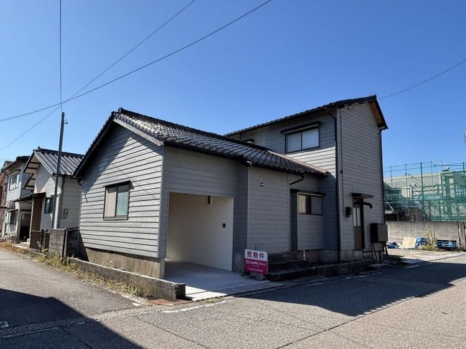 2LDK House in Tsuruta, Ishikawa with Recent Renovations - Thumbnail 3