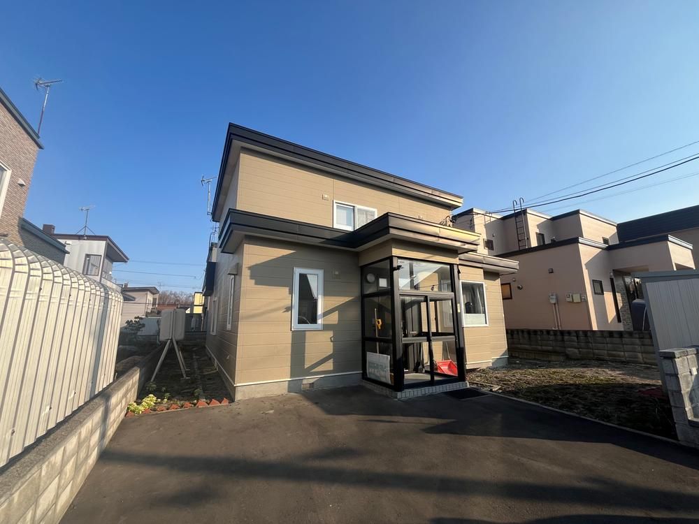 4LDK Detached House for Sale in Ebetsu, Hokkaido - 16M Yen - Thumbnail 2