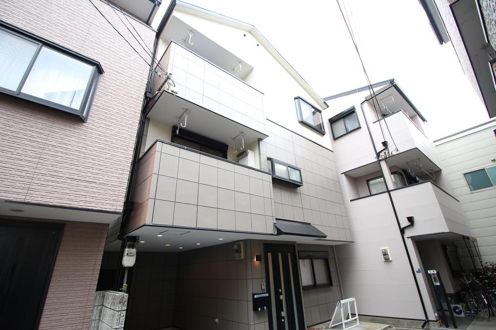 4LDK House for Sale near Harinakano Station, Osaka - Thumbnail 2