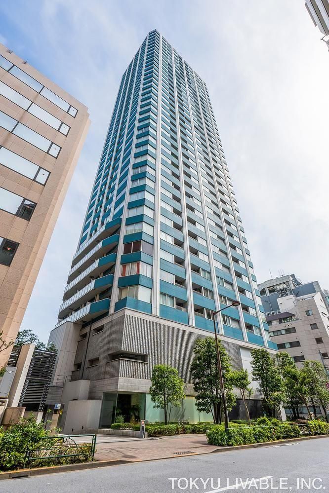 3LDK Apartment for Sale in Nishi-Shinjuku, Tokyo - 97.88 sqm - Thumbnail 3