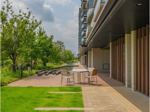 4LDK Apartment for Sale in Harumi, Chuo Ward, Tokyo - 107m2 - Thumbnail 4