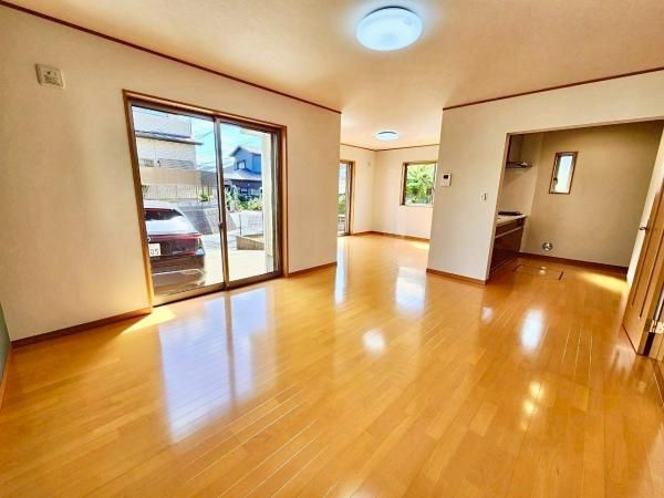 3LDK Renovated House in Yotsukaido, Chiba - Thumbnail 4