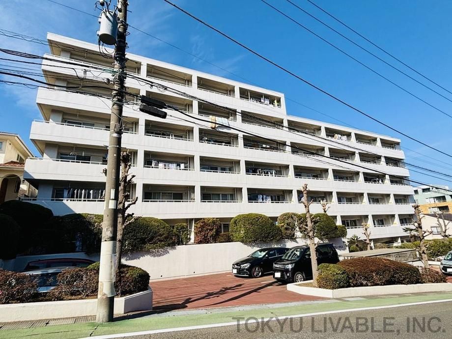 Renovated 2LDK Apartment Near Saginuma Station, Kawasaki - Thumbnail 3