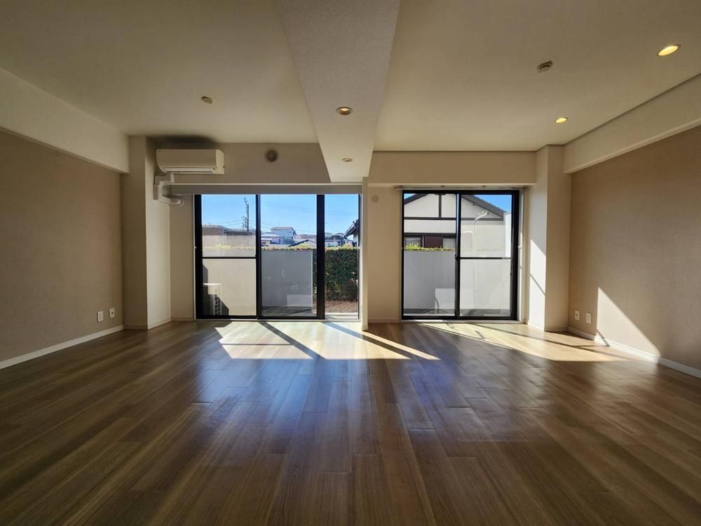Renovated 2LDK Apartment in Ebina, Kanagawa - 72m2 - Thumbnail 4