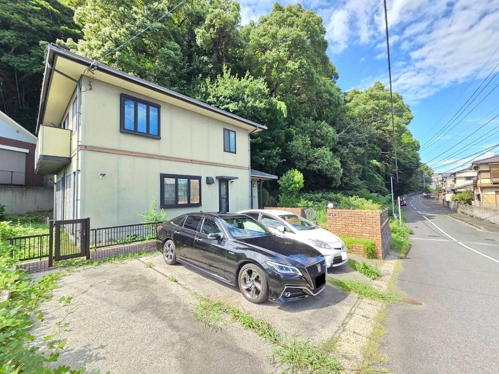 4LDK+2S Detached House for Sale in Kitakyushu, Fukuoka - Image 1