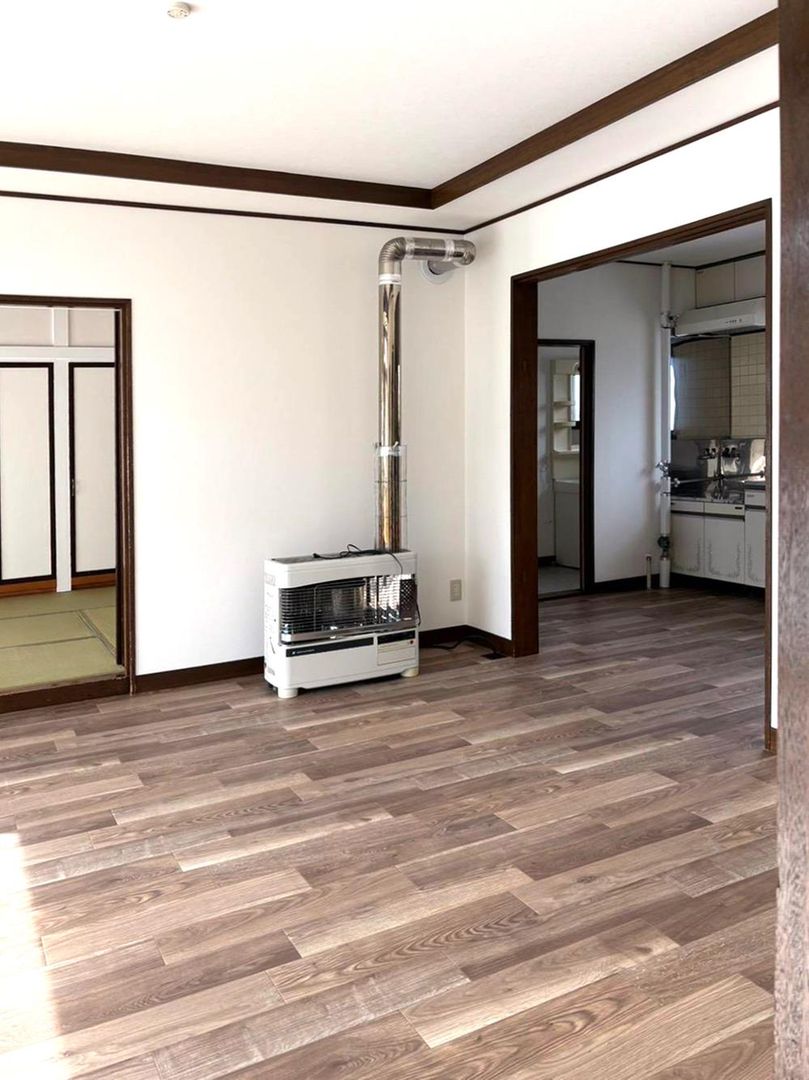Renovated 4LDK House for Sale in Kita Ward, Sapporo - Thumbnail 3
