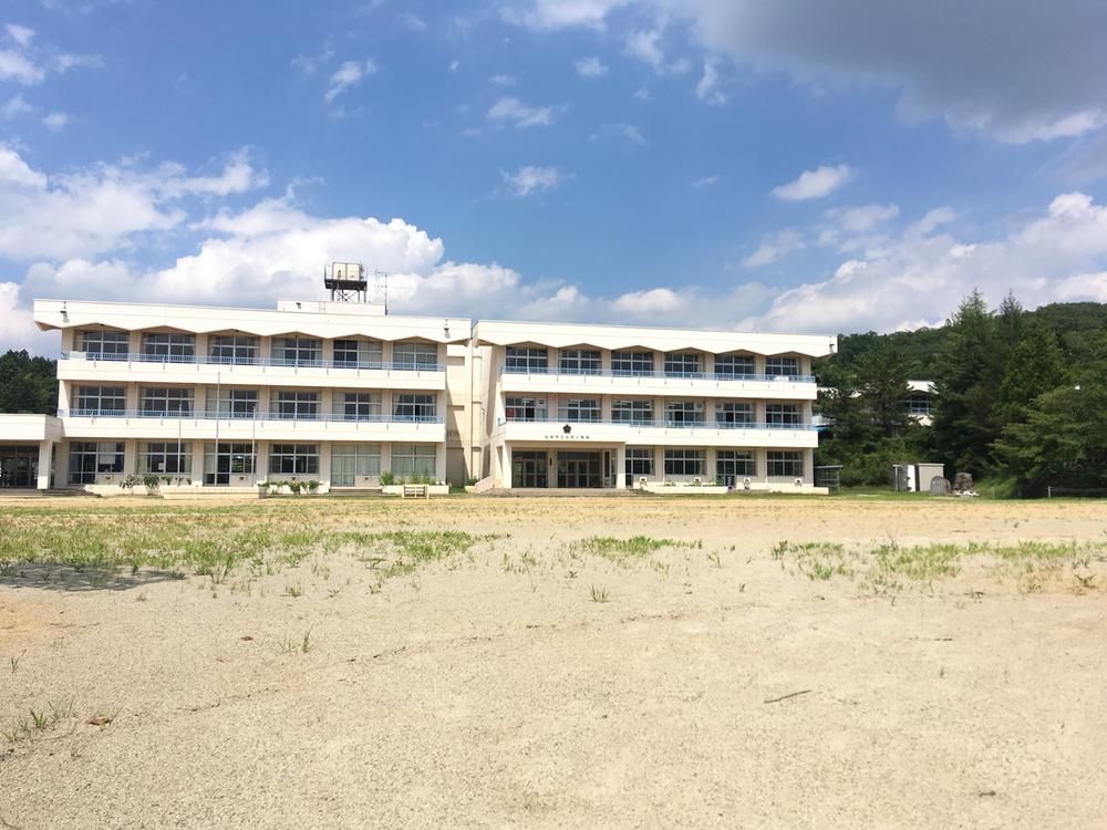 5LDK Detached House in Miyagidai, Sendai - 161m2, Garden, All-Electric - Thumbnail 3