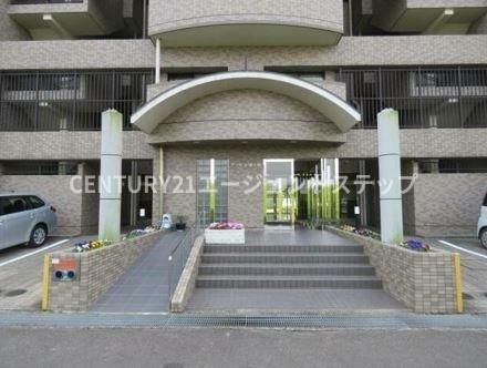 4LDK Apartment for Sale in Miyazaki City - 77.2 sqm - Thumbnail 2