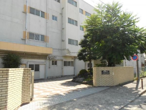 Polestar Central City Nishi 3LDK+S Apartment for Sale in Nagoya - Image 1