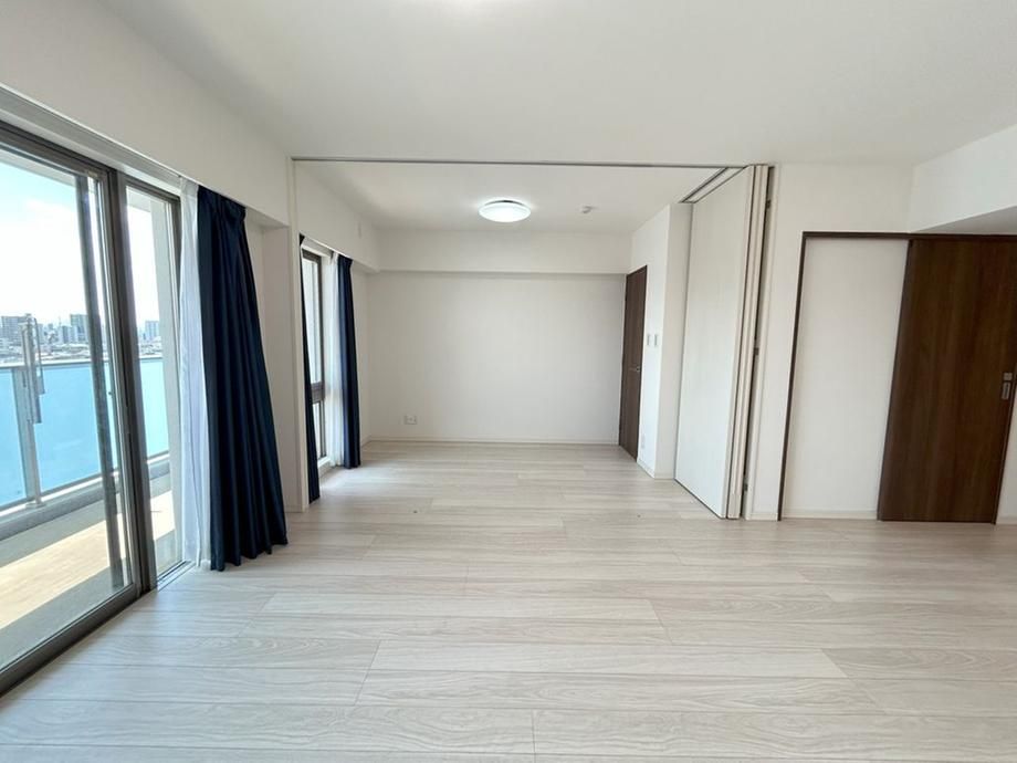 2LDK+S Apartment for Sale in Funabashi, Chiba – 66.7m² - Thumbnail 2
