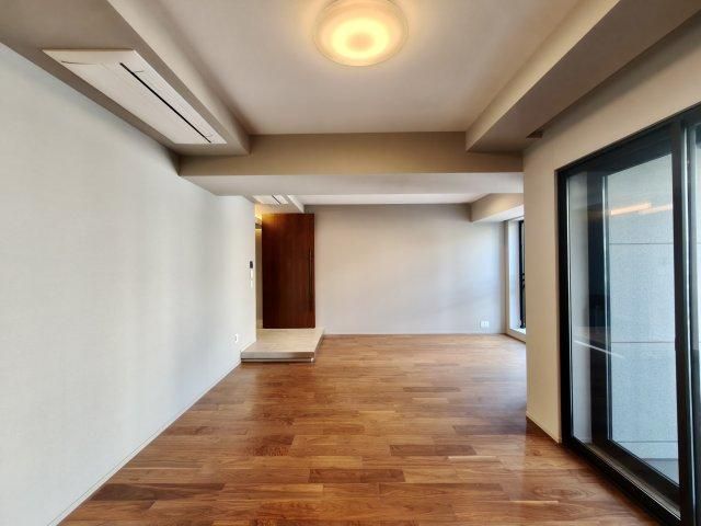 3LDK Apartment in Shibuya, Tokyo - 101.39 sqm for Sale - Thumbnail 4
