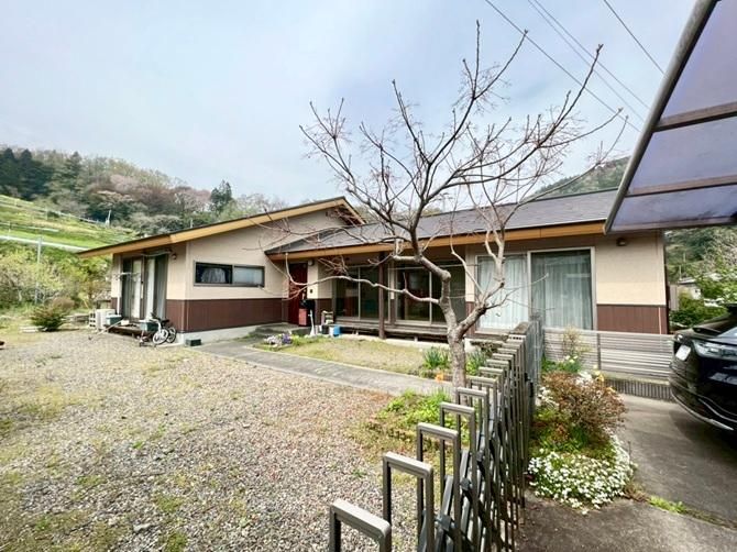 3LDK Detached House with Large Garden in Iwaki, Fukushima - Thumbnail 2