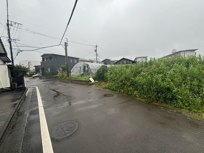 Large Residential Land for Sale in Miyazaki City, 1012 sqm - Thumbnail 4