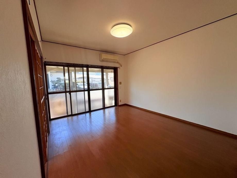 3DK Detached House for Sale Near Miyazaki Kuko Station - Thumbnail 4
