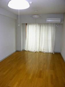 1K Apartment for Sale in Joetsu, Niigata - 28.8 sqm - Thumbnail 2