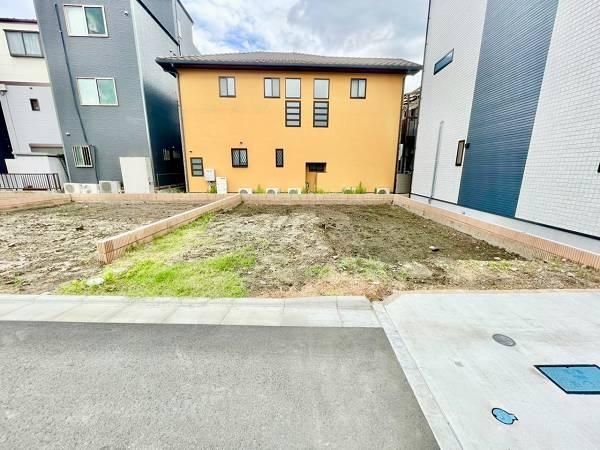Land for Sale in Kawasaki-ku, Kanagawa - Corner Lot - Thumbnail 2
