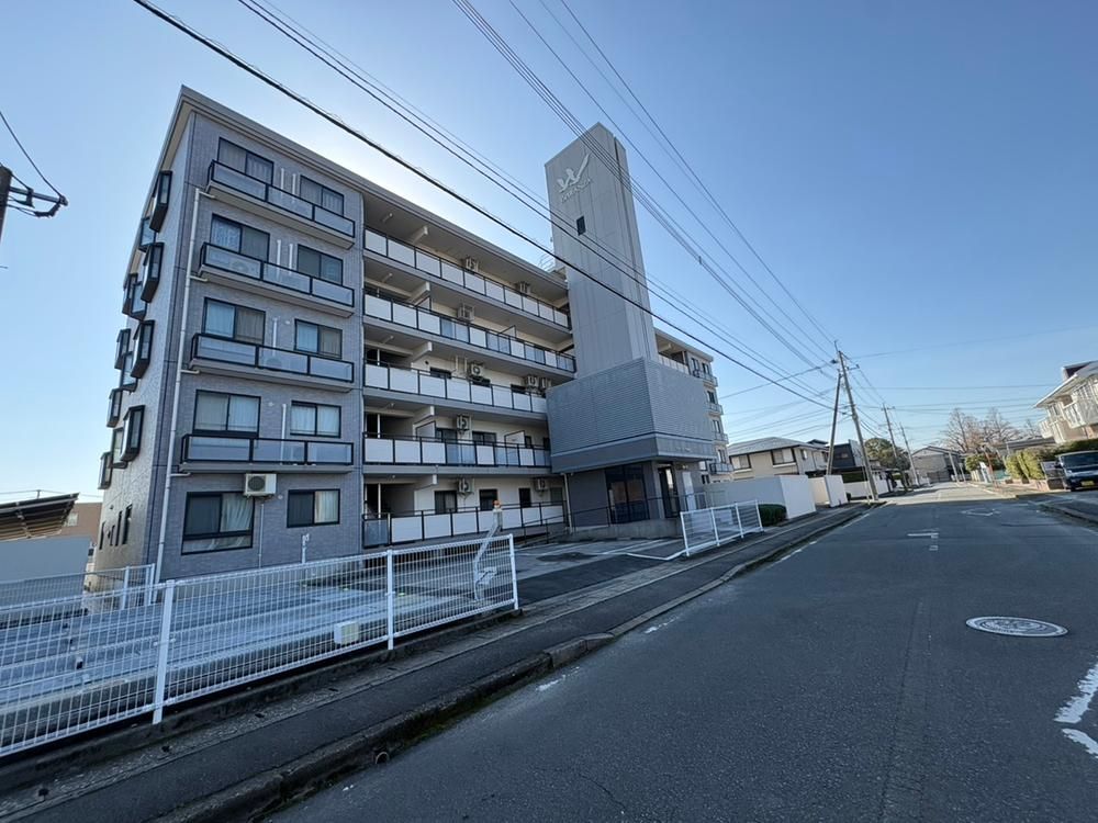 3LDK Apartment for Sale in Saga City, Saga Prefecture - Thumbnail 3