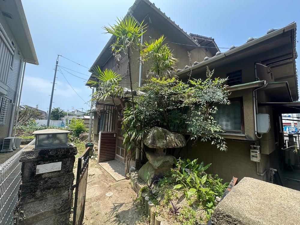 4LDK Renovation House for Sale in Kure, Hiroshima - Thumbnail 3