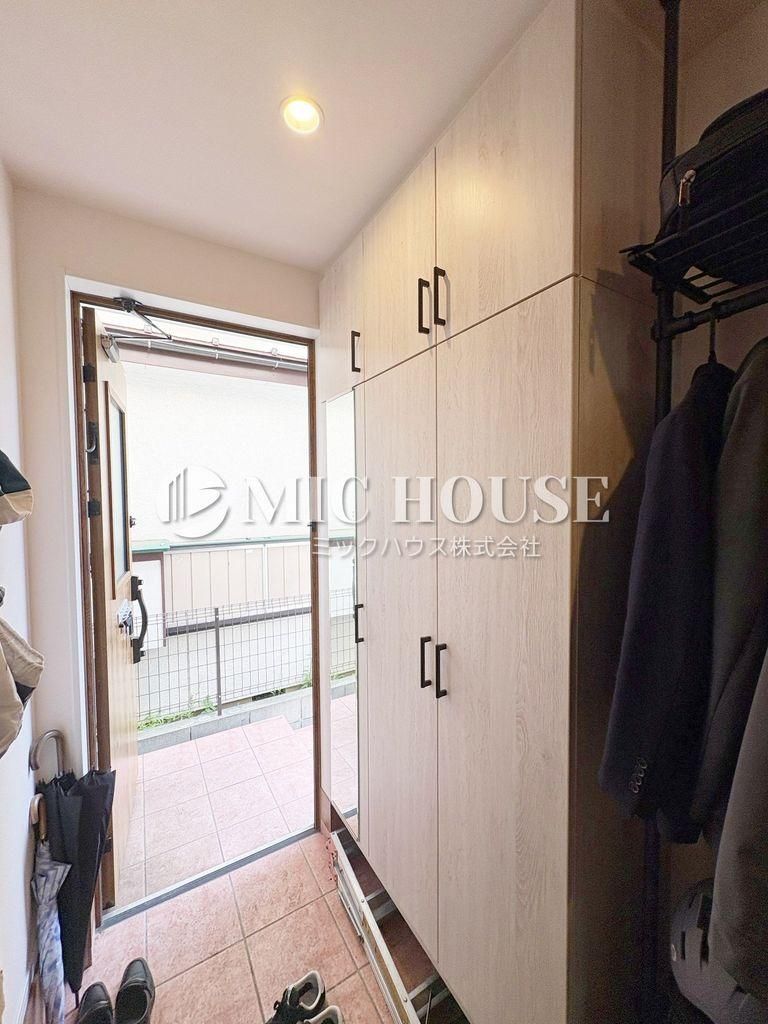 2LDK+S Soundproof House with Solar Power in Musashimurayama, Tokyo - Thumbnail 3