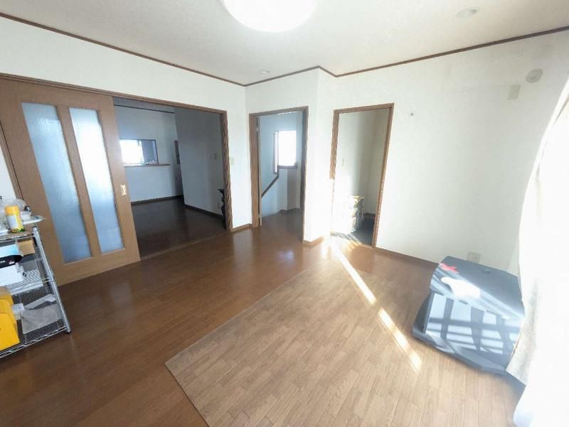 7LDK Two-Generation House for Sale in Takamatsu, Kagawa - Thumbnail 2