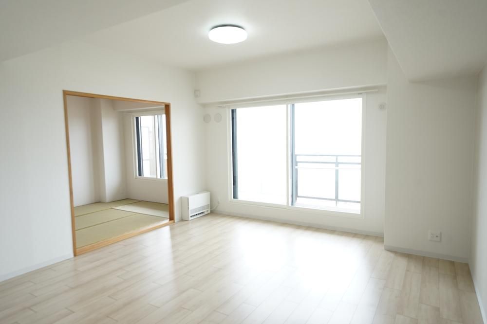 Renovated 4LDK Apartment in Sapporo Chuo Ward - Thumbnail 4