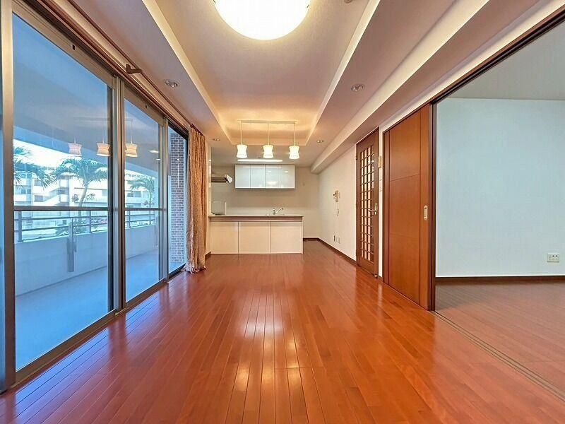 3LDK Apartment for Sale in Urasoe, Okinawa - 75.91m2 - Image 1