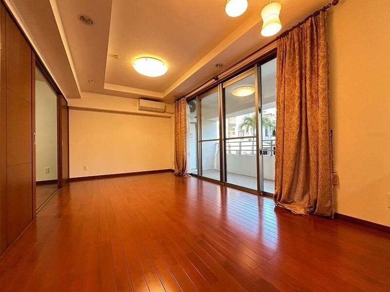 3LDK Apartment for Sale in Urasoe, Okinawa - 75.91m2 - Thumbnail 4