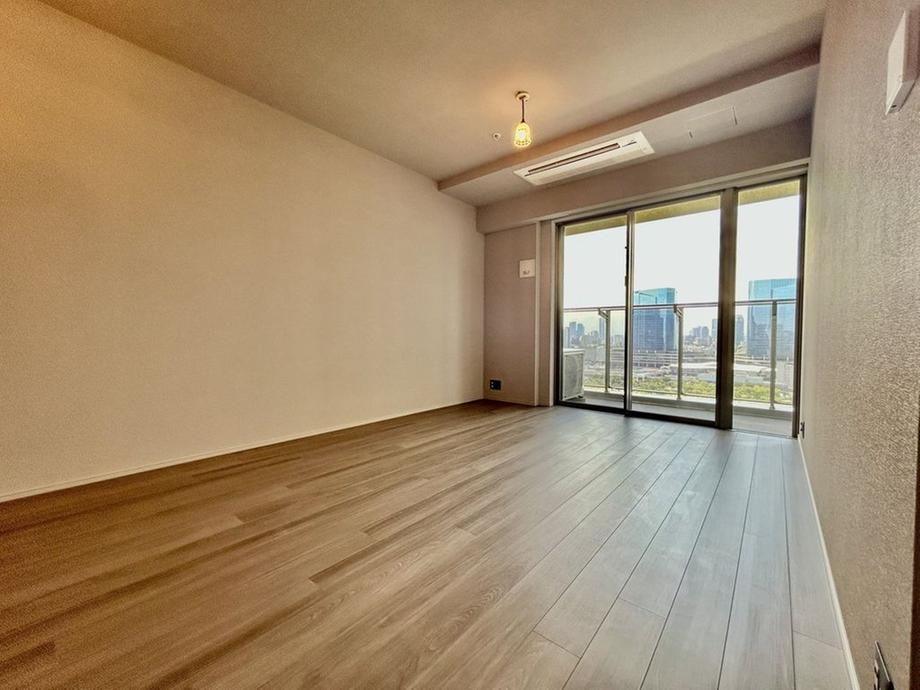 3LDK Apartment for Sale in Minato-ku, Tokyo - LIVIO Tower Shinagawa - Thumbnail 2