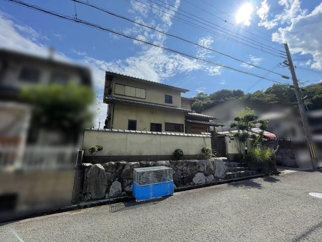 5DK House for Sale in Hashimoto, Wakayama - 237m² Land - Thumbnail 2