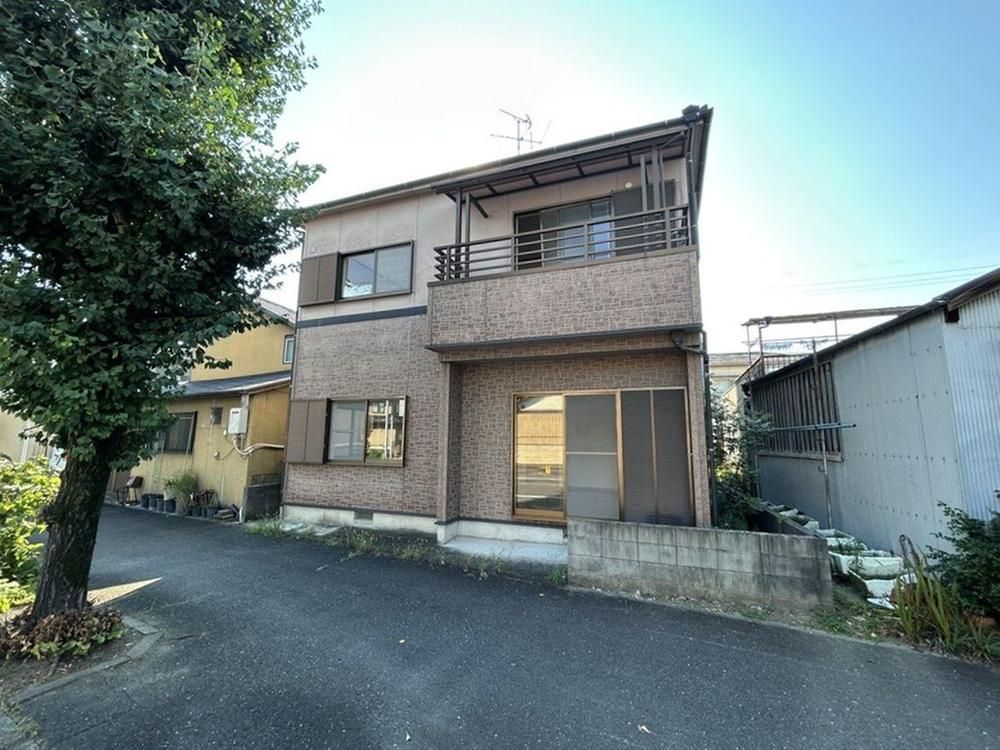 Renovated 5LDK House in Ichinomiya, Aichi - 22 Million Yen - Thumbnail 2