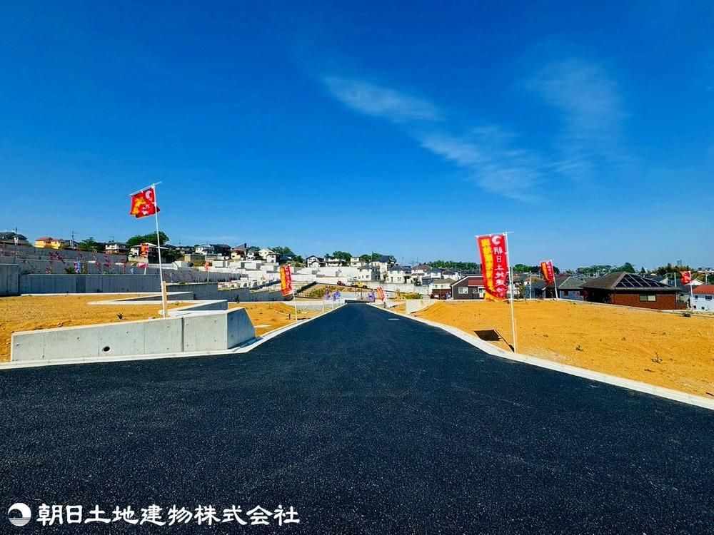 Land for Sale in Hachioji: Plus Pa-Town Nagabusa 187-Plot Development - Thumbnail 3