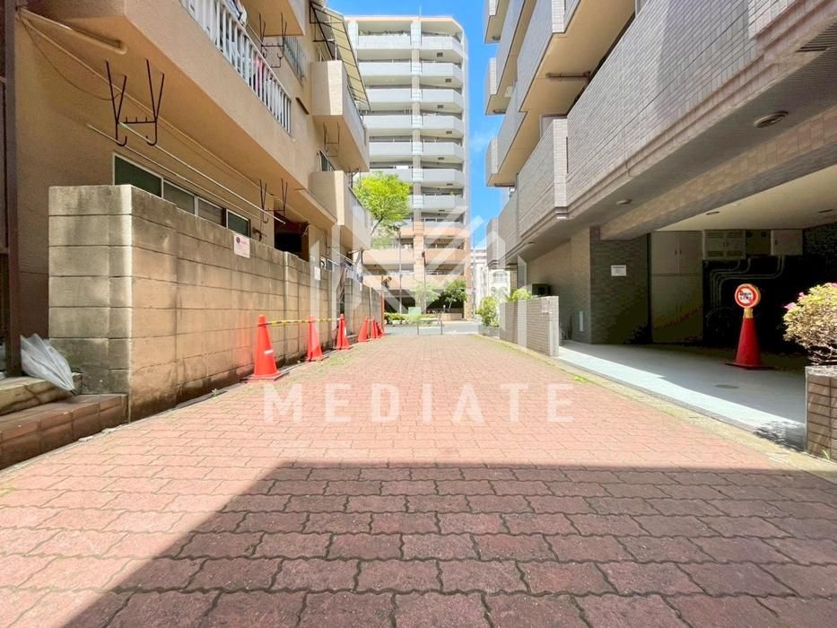 Renovated 2LDK Apartment for Sale in Ota-ku, Tokyo - Thumbnail 3