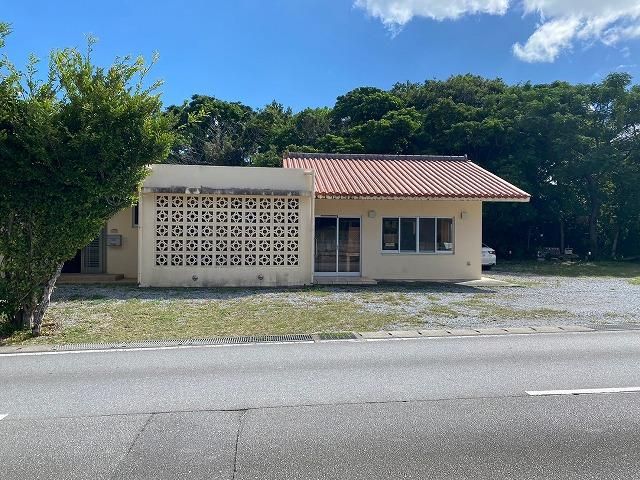 3LDK House for Sale in Motobu Town, Okinawa - 105m2 - Thumbnail 2