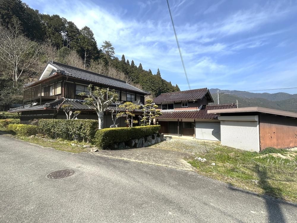Rural Farmhouse with 6351 sqm Land for Sale in Tamba, Hyogo - Thumbnail 3