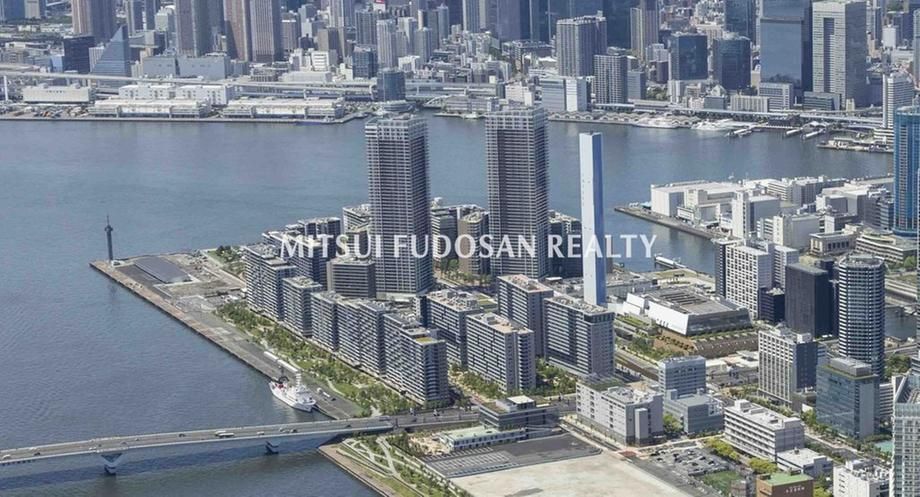 Modern 3LDK Apartment for Sale in Harumi, Chuo Ward, Tokyo - Thumbnail 3