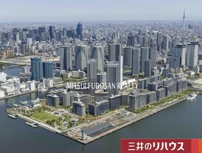 Modern 3LDK Apartment for Sale in Harumi, Chuo Ward, Tokyo - Thumbnail 4