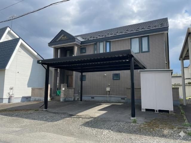 Renovated 4LDK Detached House in Obihiro, Hokkaido - Thumbnail 2