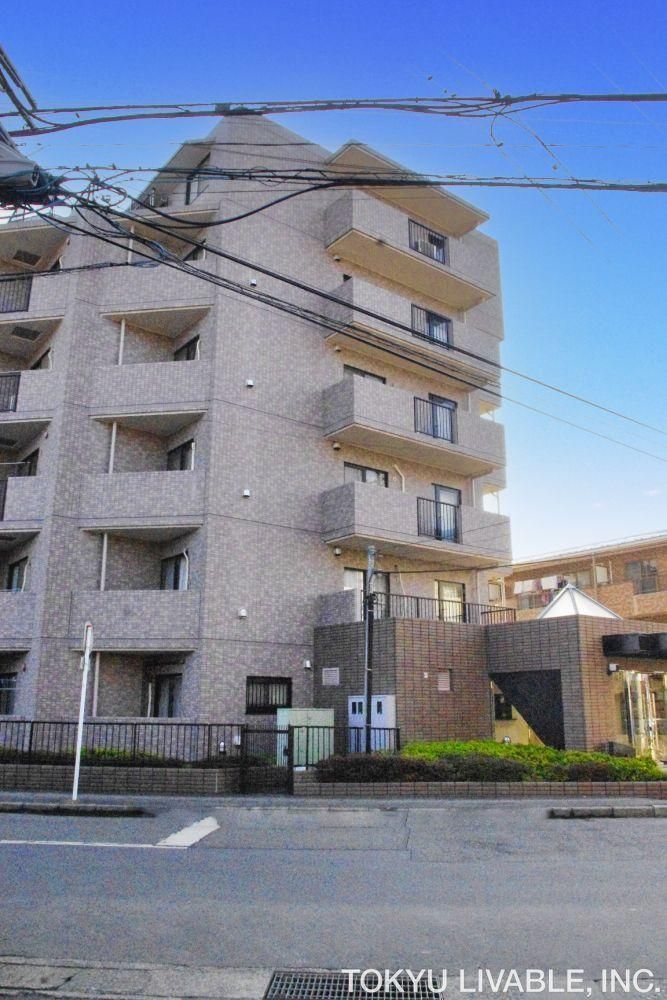 3LDK Apartment for Sale in Kawasaki Tama Ward, Renovated 60.78m2 - Thumbnail 2