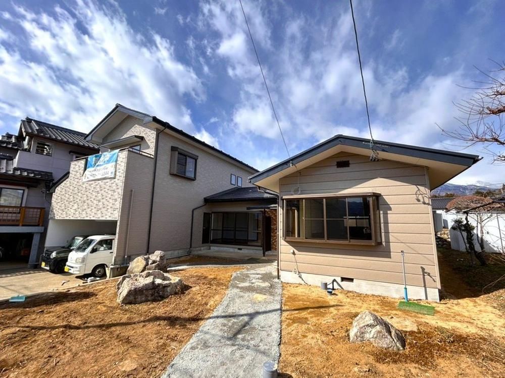 Renovated 3LDK+S House in Matsukawa, Nagano - 169.64 sqm - Thumbnail 3