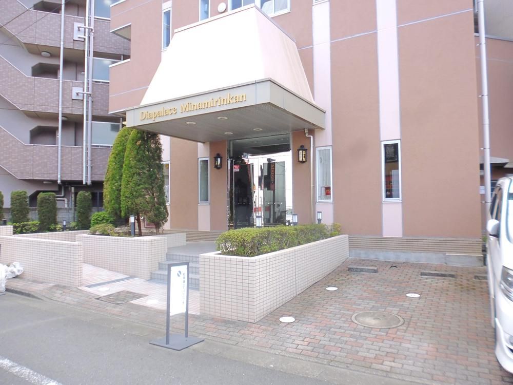 Renovated 3LDK Apartment Near Minami-Rinkan Station - Thumbnail 3